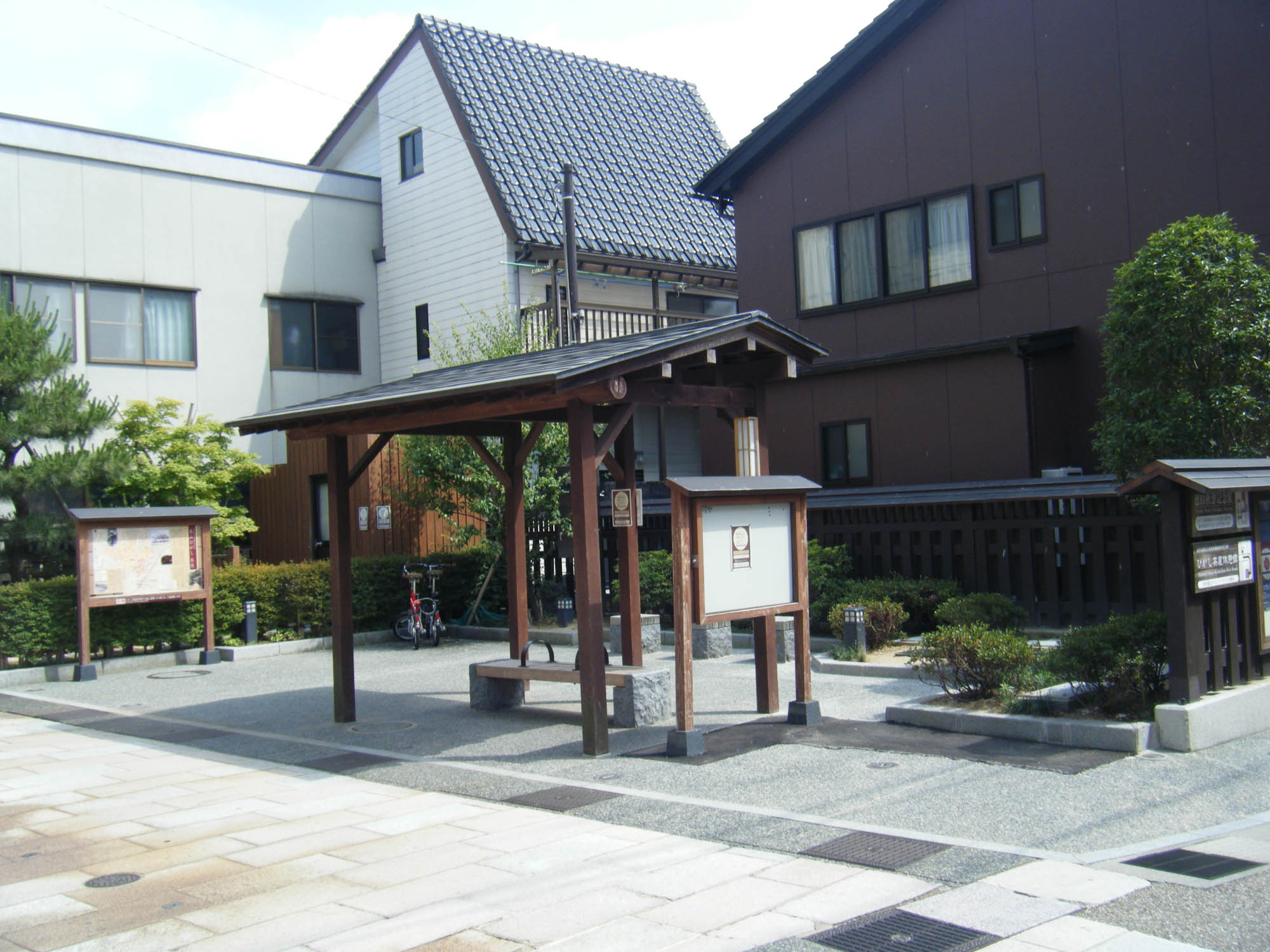 木を使う日常の風景